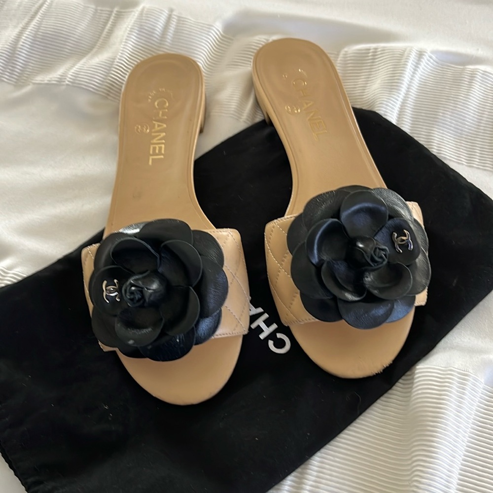 CHANEL SANDALS